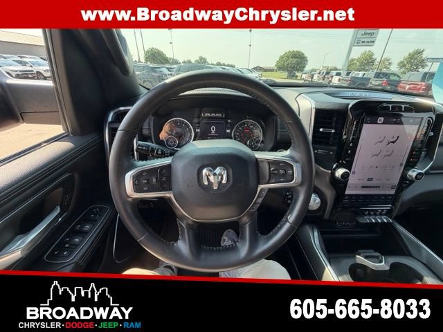 Used 2024 RAM 1500 Laramie AWD/4WD image 14
