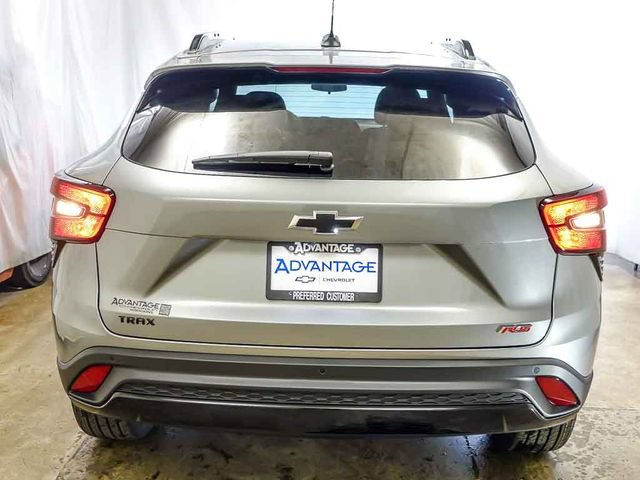 New 2026 Chevrolet Trax RS w/ Driver Confidence Package FWD image 6