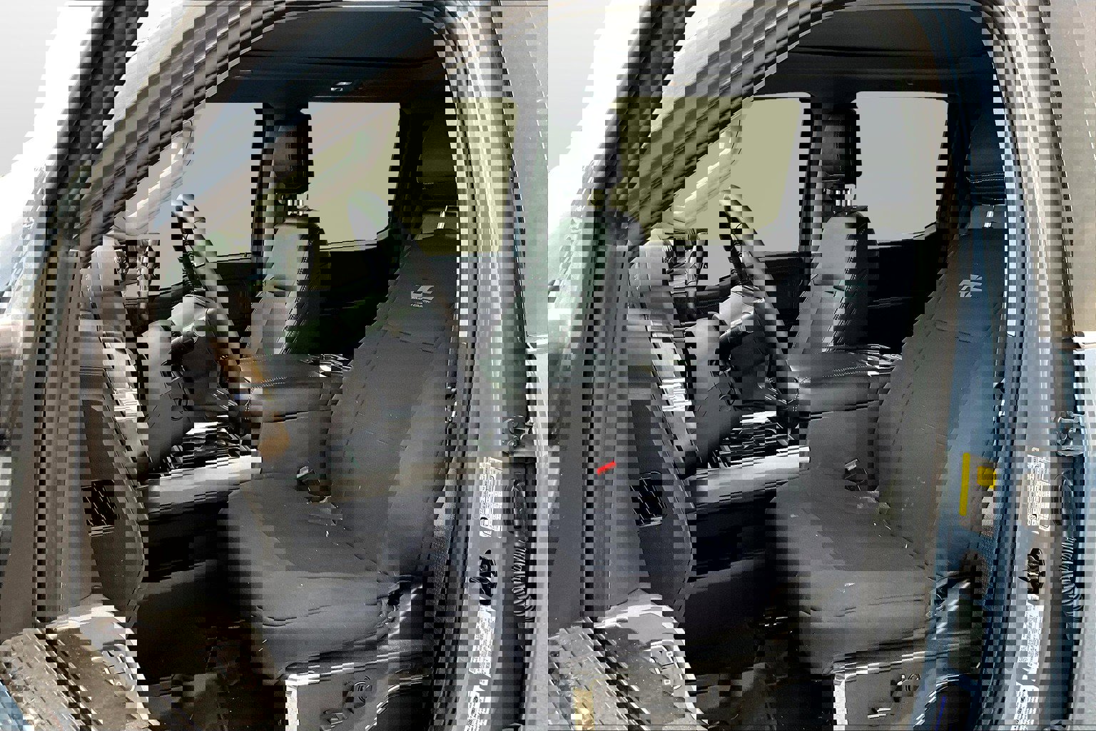 Used 2023 Ford F350 Lariat w/ Lariat Ultimate Package image 16