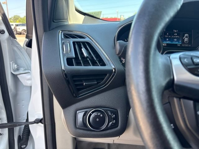 Used 2015 Ford Escape Titanium w/ Equipment Group 301A FWD image 16
