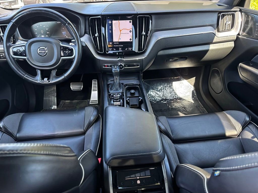 Used 2020 Volvo XC60 T5 R-Design image 14