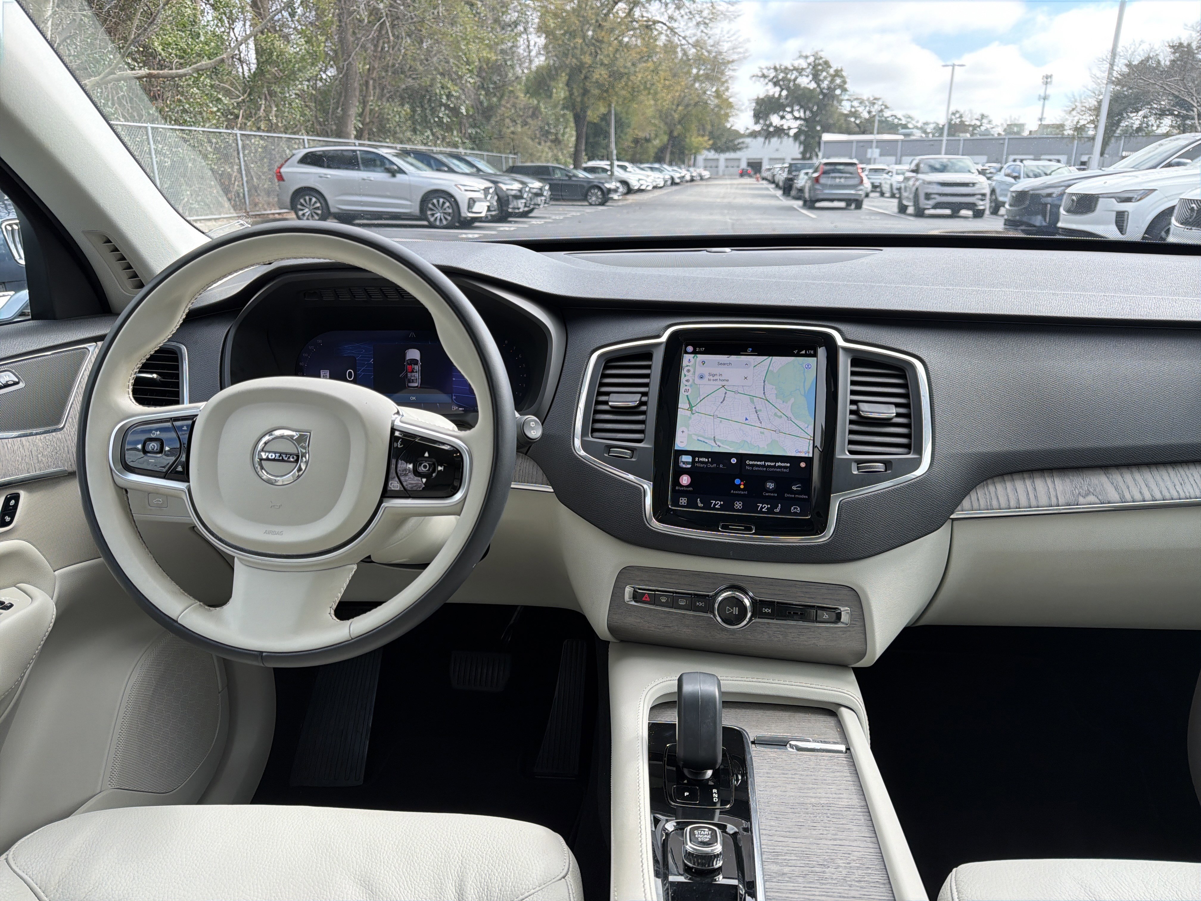 Certified 2023 Volvo XC90 B6 Core image 30