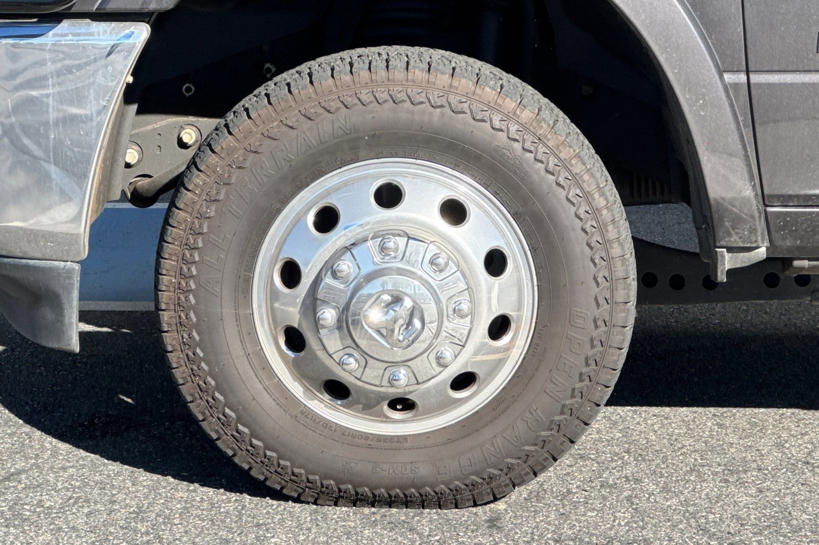 Used 2021 RAM 3500 Laramie image 27