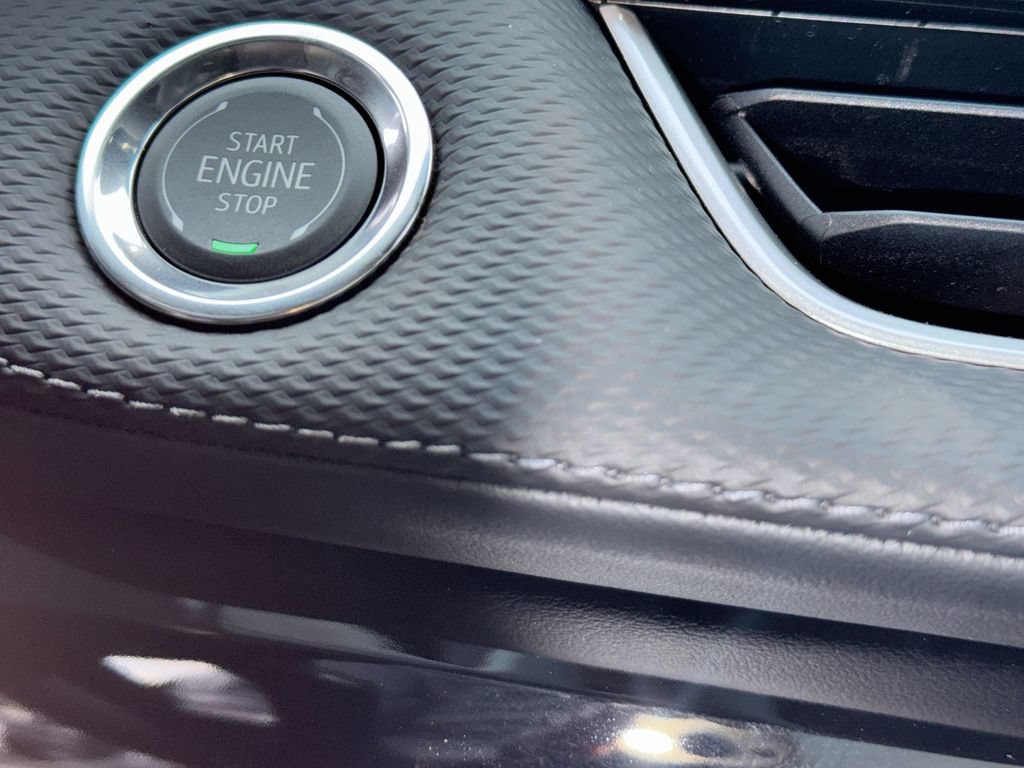 New 2027 Chevrolet Equinox LT w/ Safety and Technology Package FWD image 23