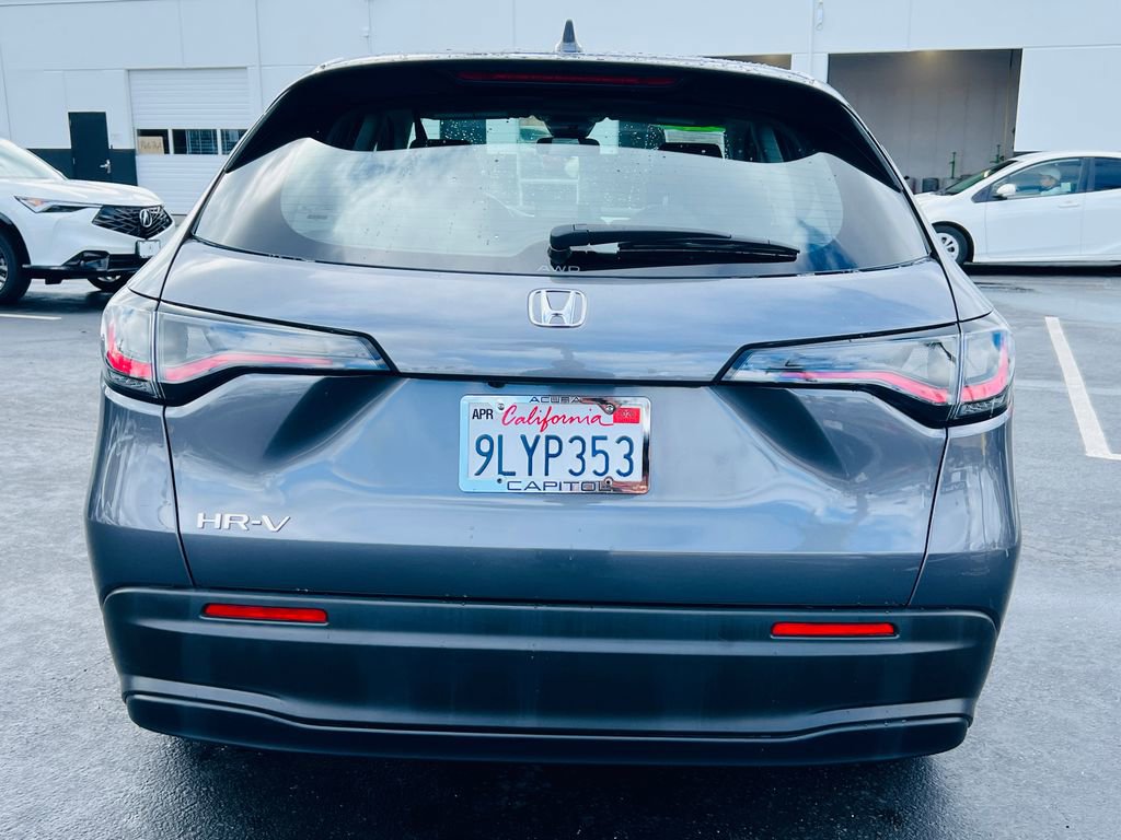 Used 2024 Honda HR-V LX image 10