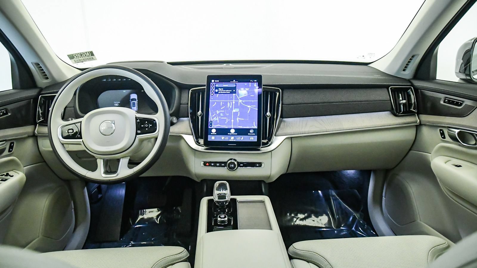 Certified 2026 Volvo XC90 B6 Ultra w/ Protection Package AWD/4WD image 15