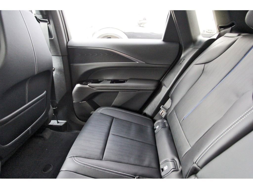 New 2026 Cadillac Lyriq Luxury image 12