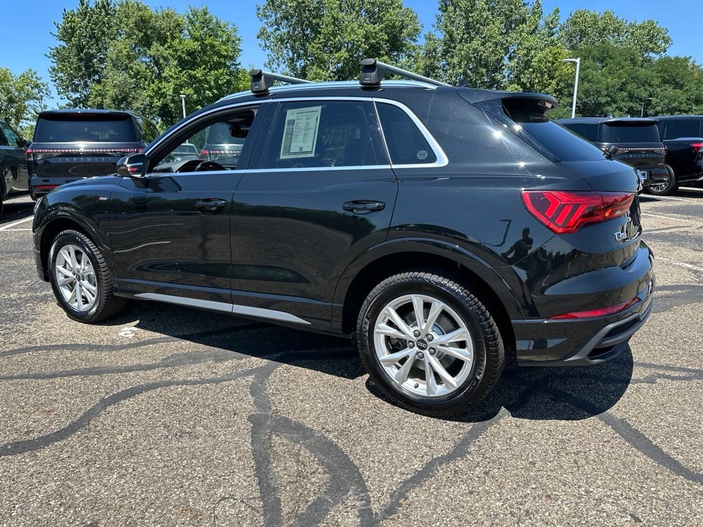 Used 2023 Audi Q3 2.0T Premium Plus w/ Premium Plus Package AWD/4WD image 11