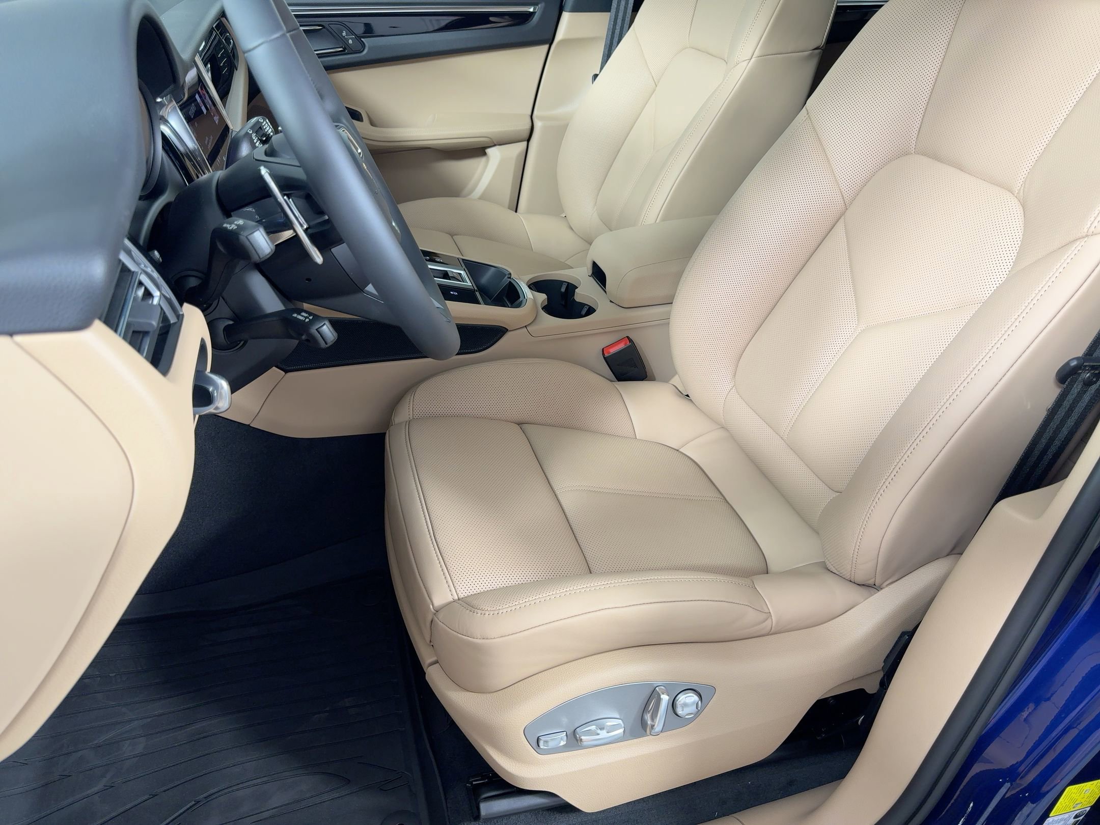 Used 2026 Porsche Macan S image 5