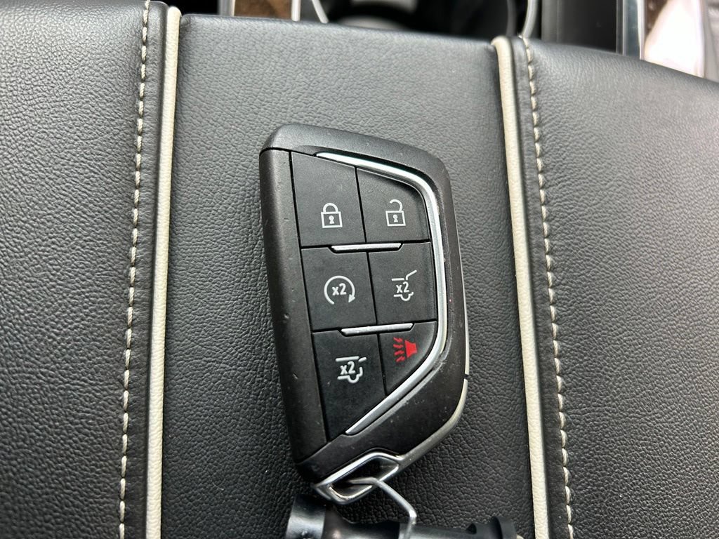 Used 2024 Cadillac Escalade Sport Platinum w/ LPO, ONYX Package AWD/4WD image 39