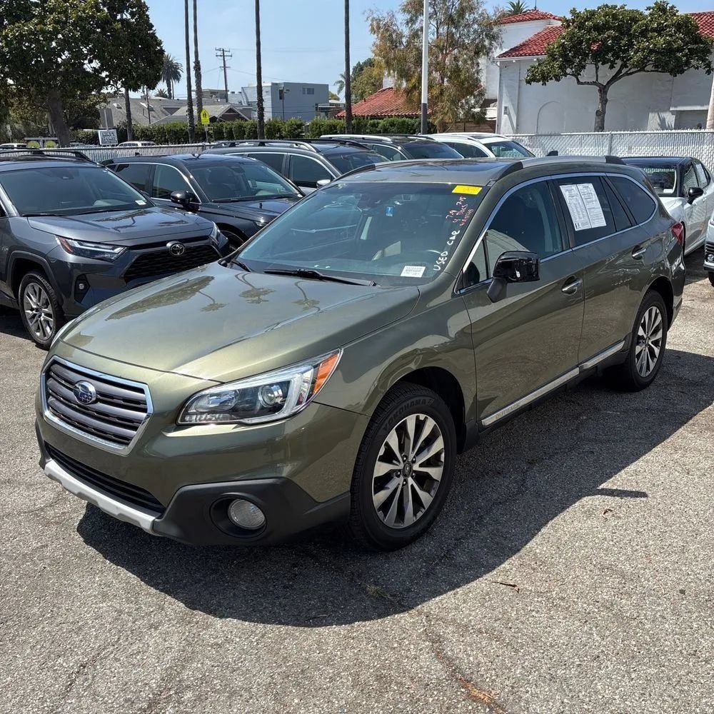 Used 2017 Subaru Outback 3.6R Touring AWD/4WD image 1