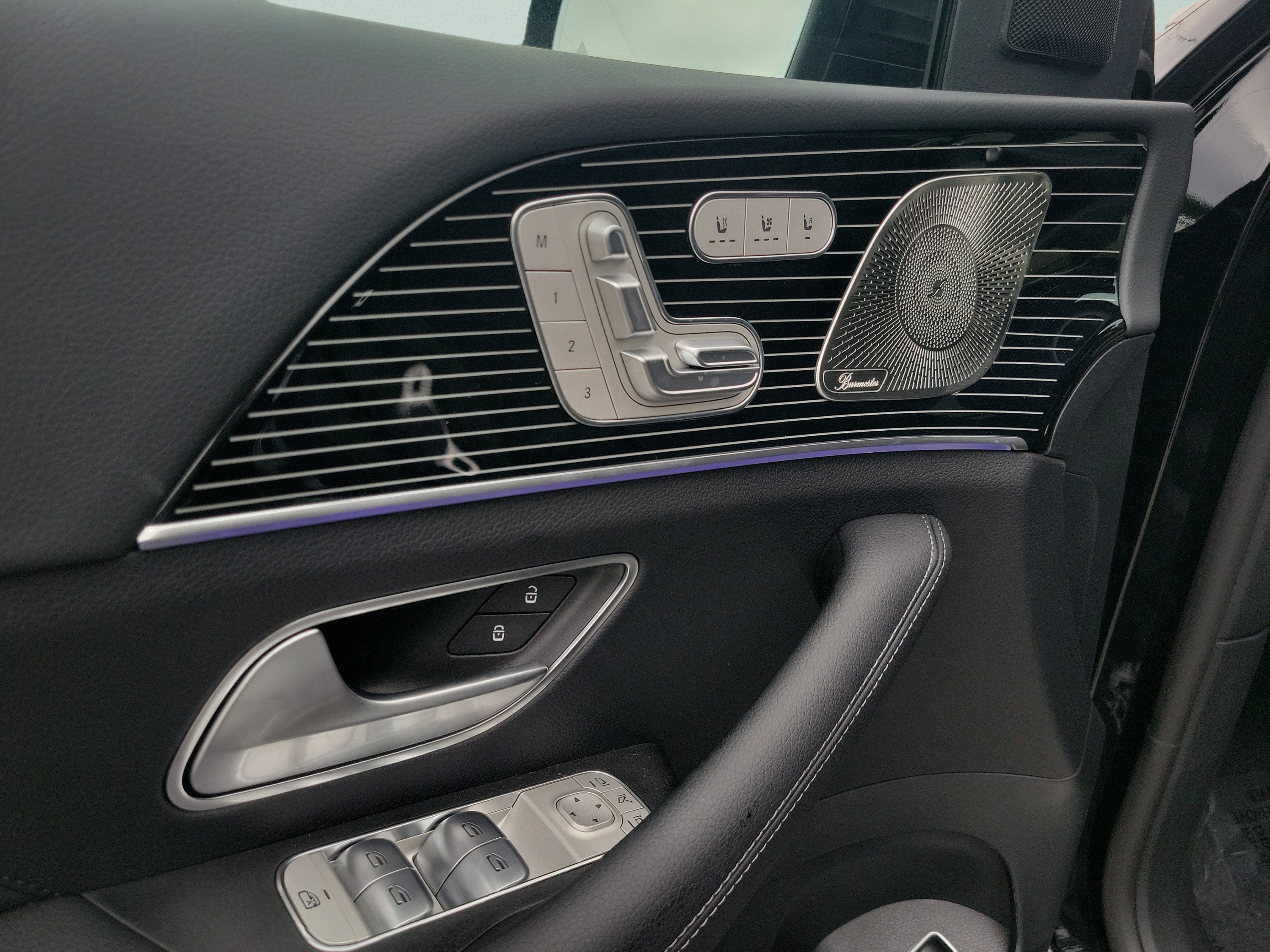 New 2026 Mercedes-Benz GLS 450 4MATIC image 18