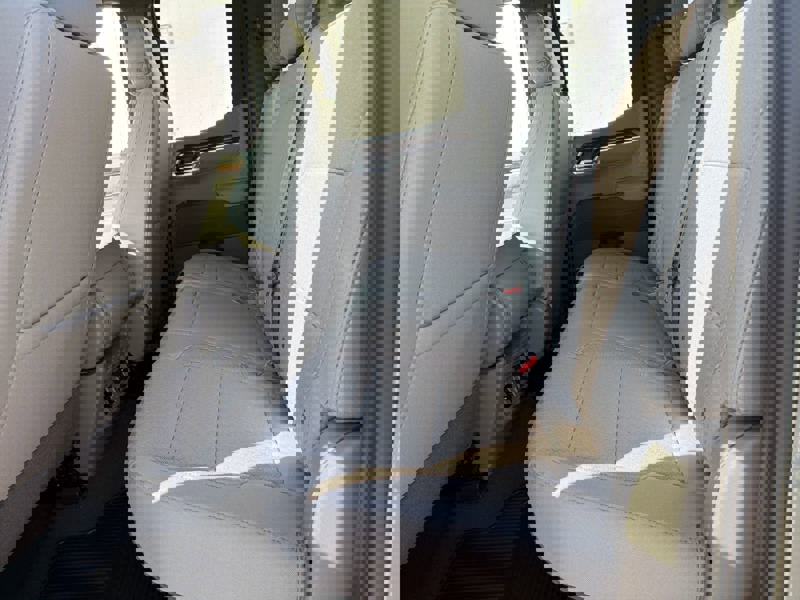 New 2026 GMC Sierra 1500 SLE image 14