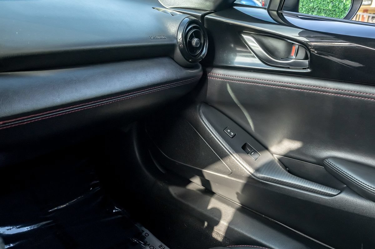 Used 2016 MAZDA MX-5 Miata Club RWD image 20