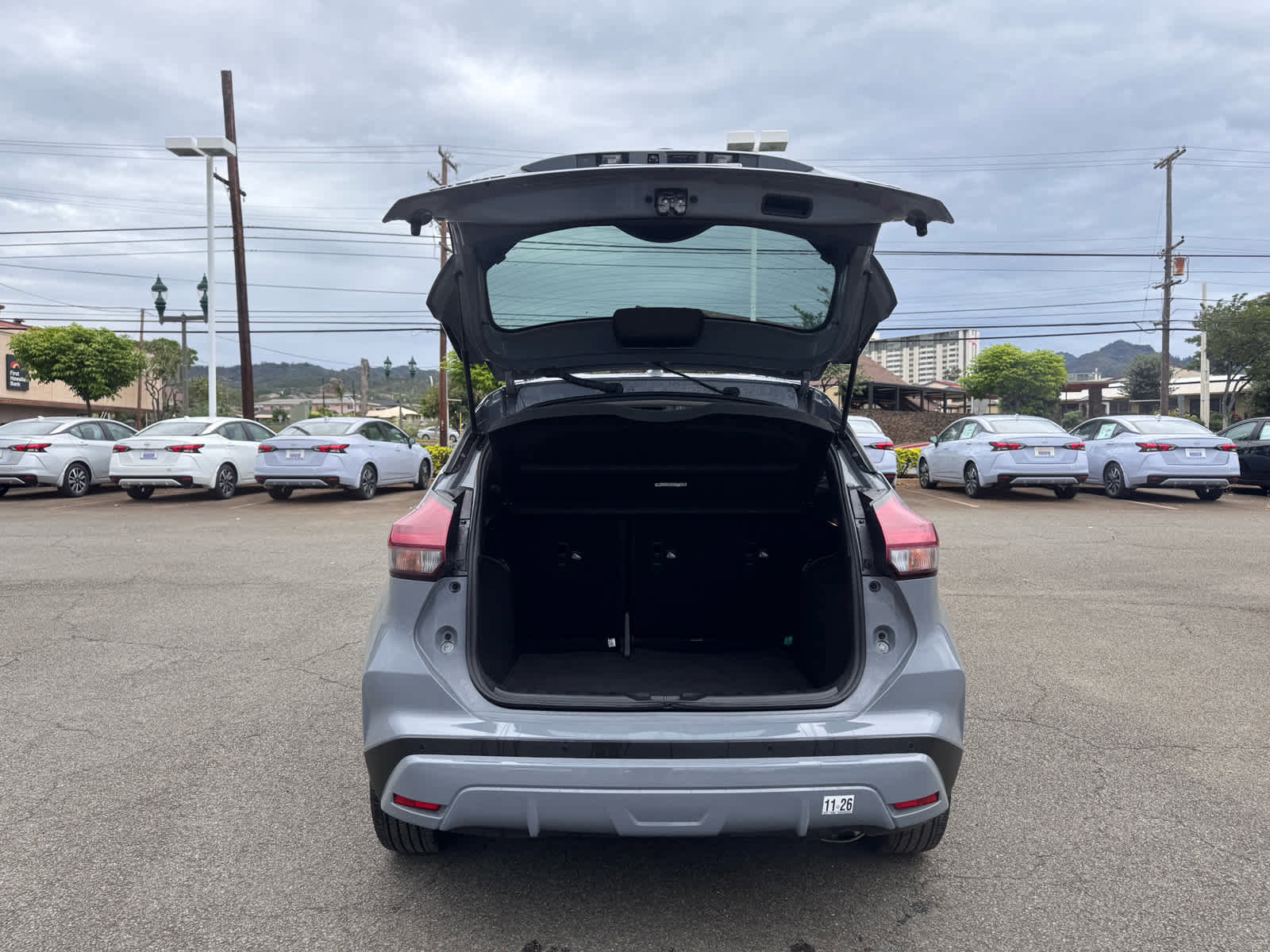 Certified 2023 Nissan Kicks SR w/ SR Premium Package image 11