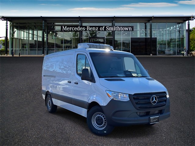 New 2025 Mercedes-Benz Sprinter 2500 image 1
