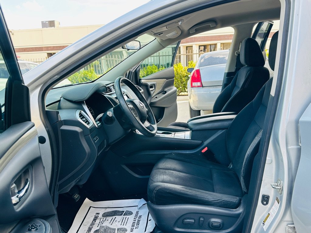 Used 2015 Nissan Murano SV FWD image 13