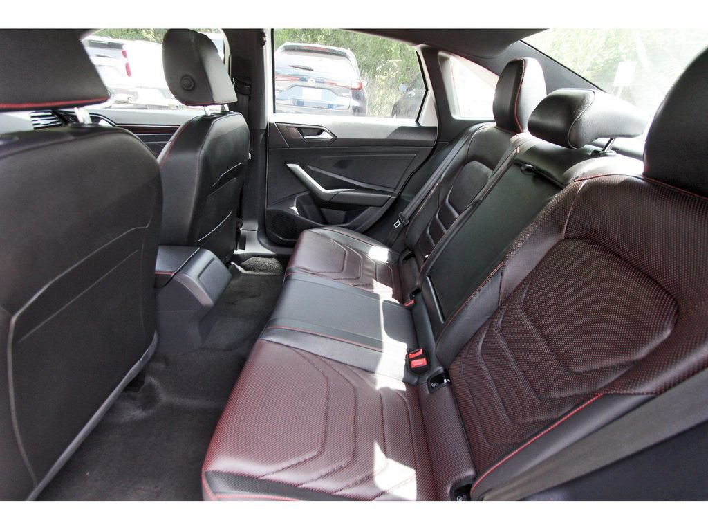 Used 2024 Volkswagen Jetta GLI Autobahn FWD image 11