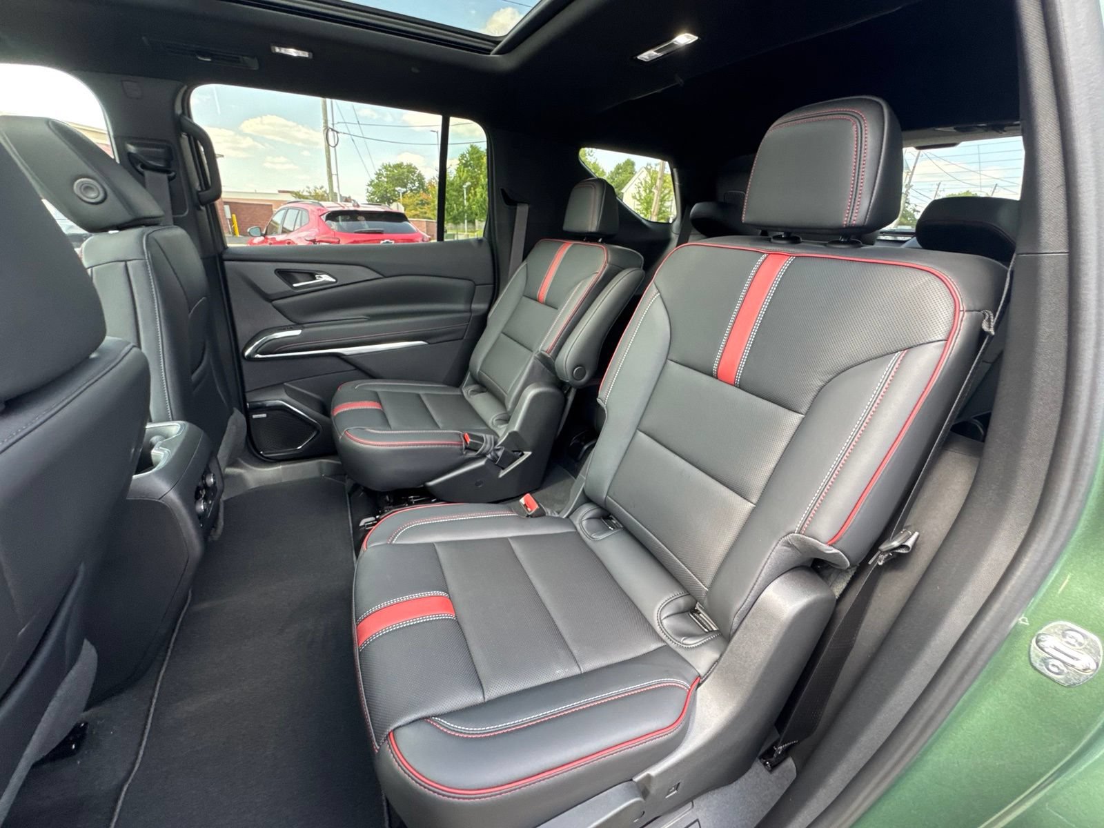 New 2027 Chevrolet Traverse RS AWD/4WD image 25
