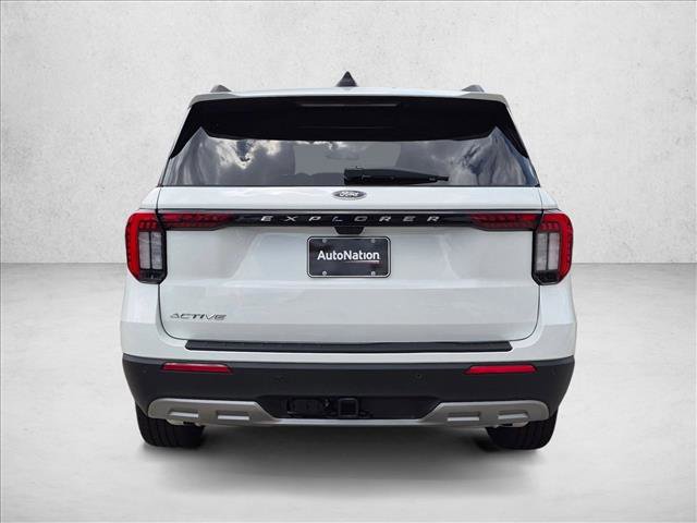 New 2026 Ford Explorer Active RWD image 9