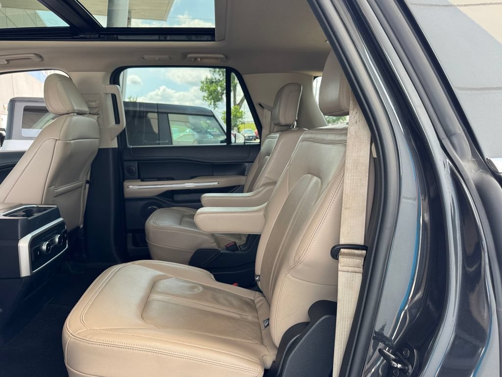 Used 2022 Ford Expedition Max Limited AWD/4WD image 30