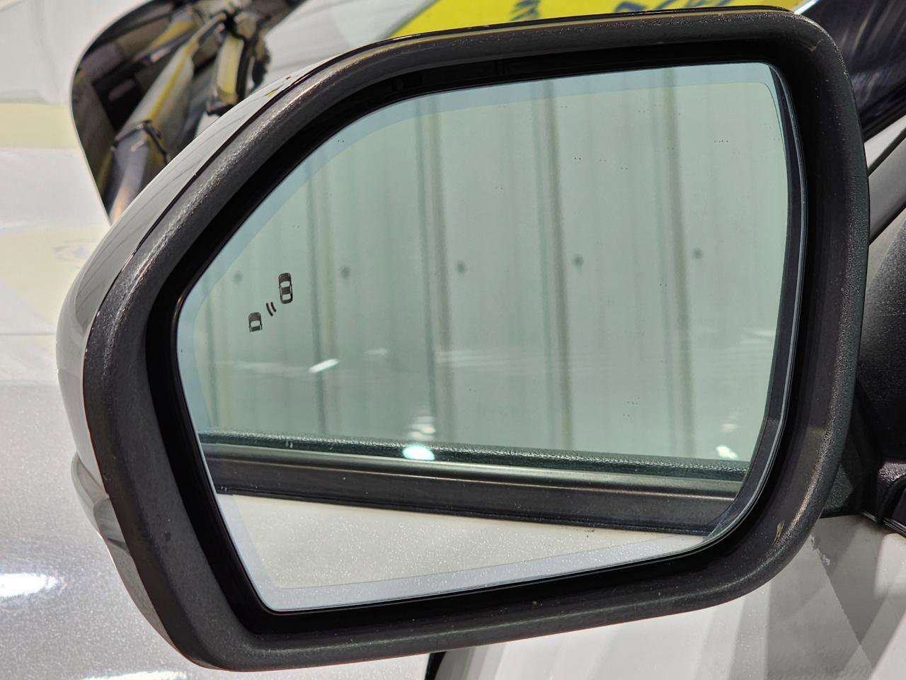 Used 2020 Ford Explorer ST w/ Premium Technology Package image 10