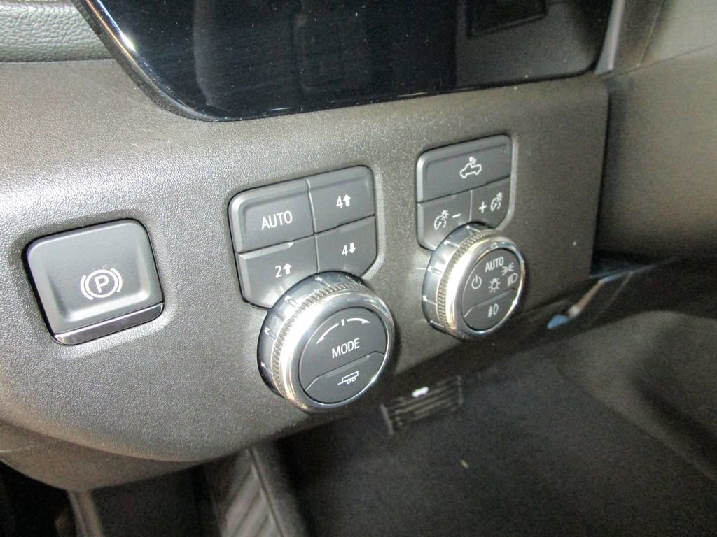 New 2026 GMC Sierra 1500 Elevation image 33