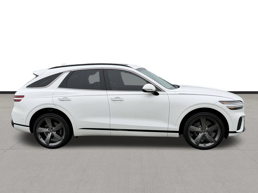 Used 2024 Genesis GV70 3.5T Sport w/ Sport Prestige Package AWD/4WD image 4