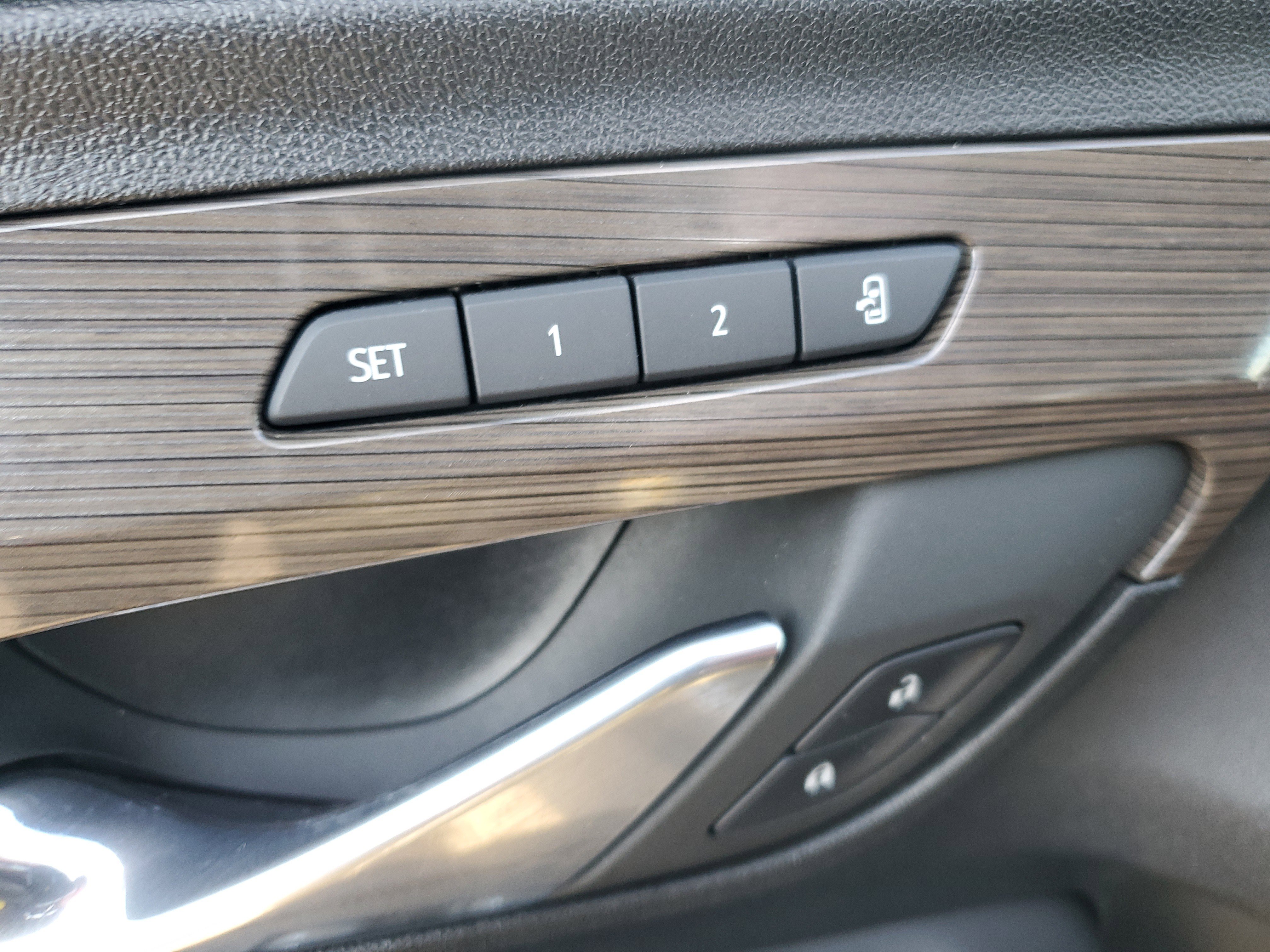 Used 2023 GMC Terrain Denali image 22