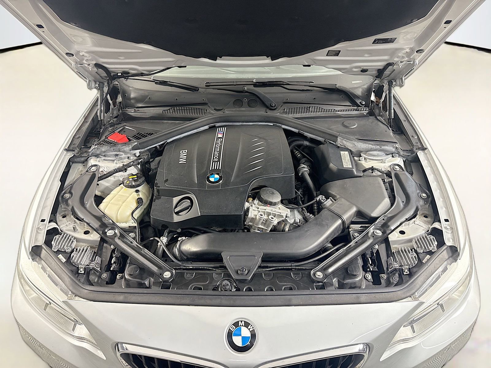 Used 2016 BMW M235i Convertible image 33