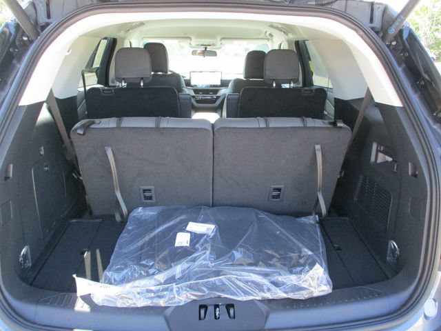 New 2025 Ford Explorer Active w/ Active Comfort Package RWD image 24