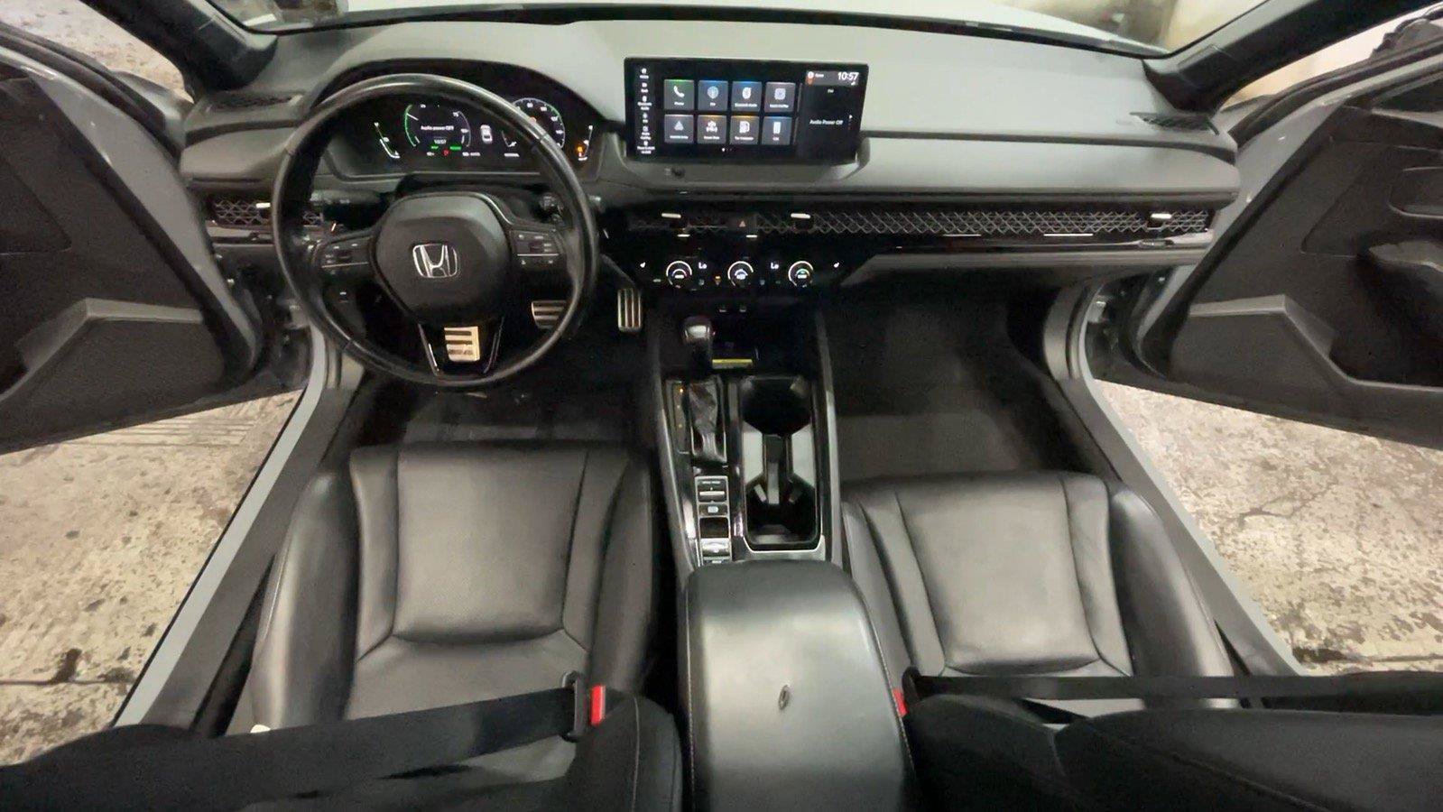 Used 2025 Honda Accord Sport image 26