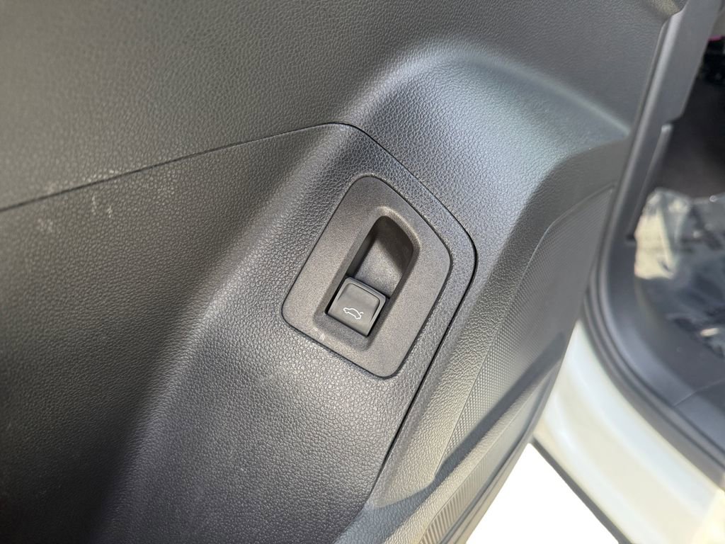 Used 2022 Volkswagen Atlas SEL R-Line image 10