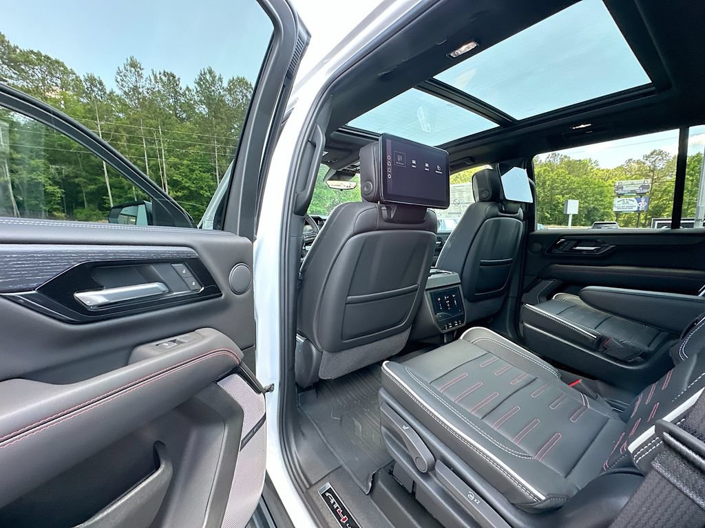 New 2026 GMC Yukon AT4 Ultimate w/ LPO, Floor Liner Package AWD/4WD image 17
