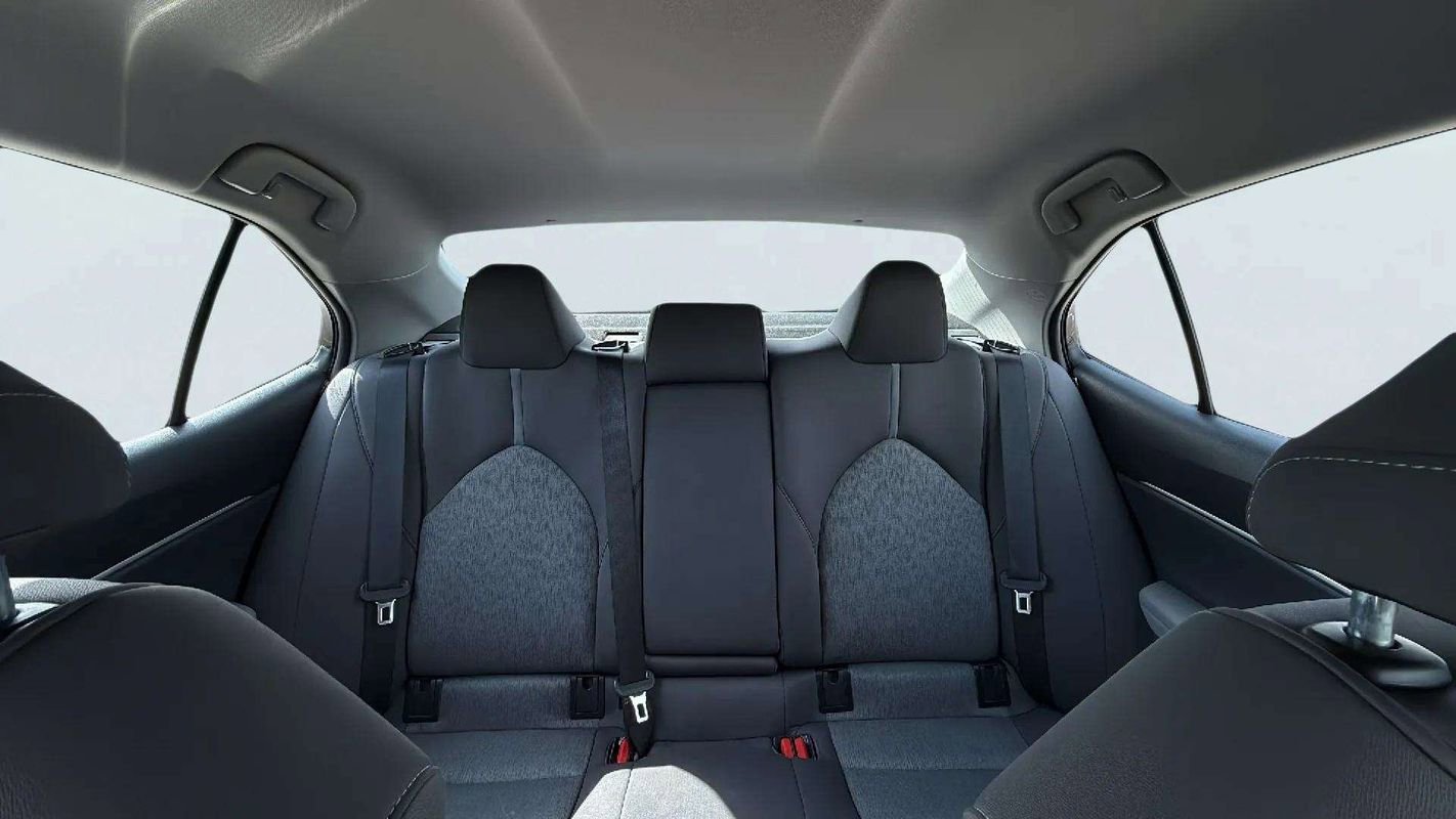 Used 2022 Toyota Camry LE w/ Cold Weather Package image 16