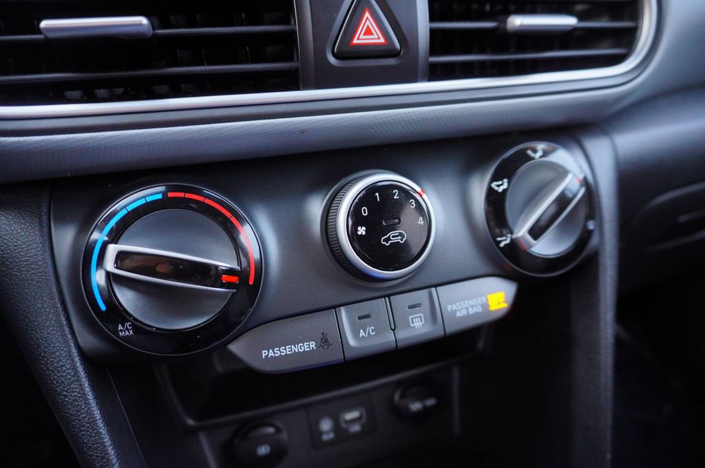 Used 2020 Hyundai Kona SEL image 18