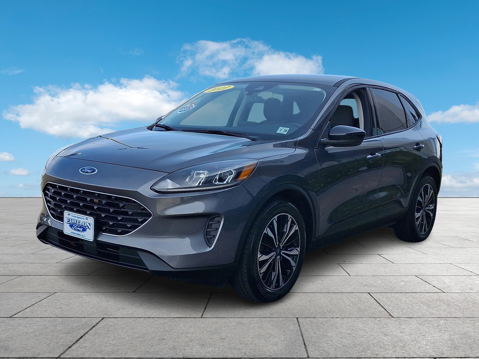 Certified 2022 Ford Escape SE w/ SE Sport Appearance Package image 3