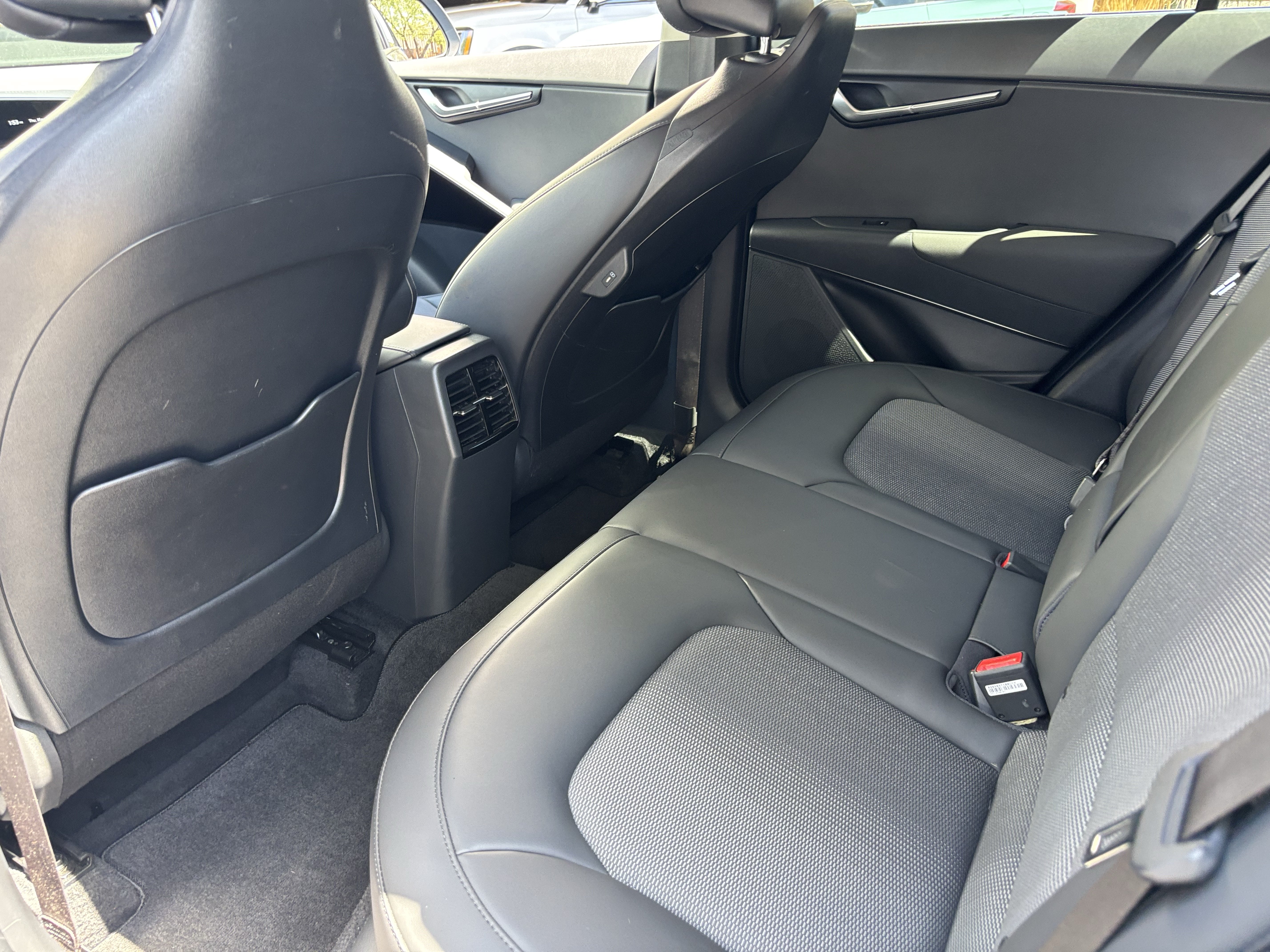 Certified 2025 Kia Niro EX FWD image 15