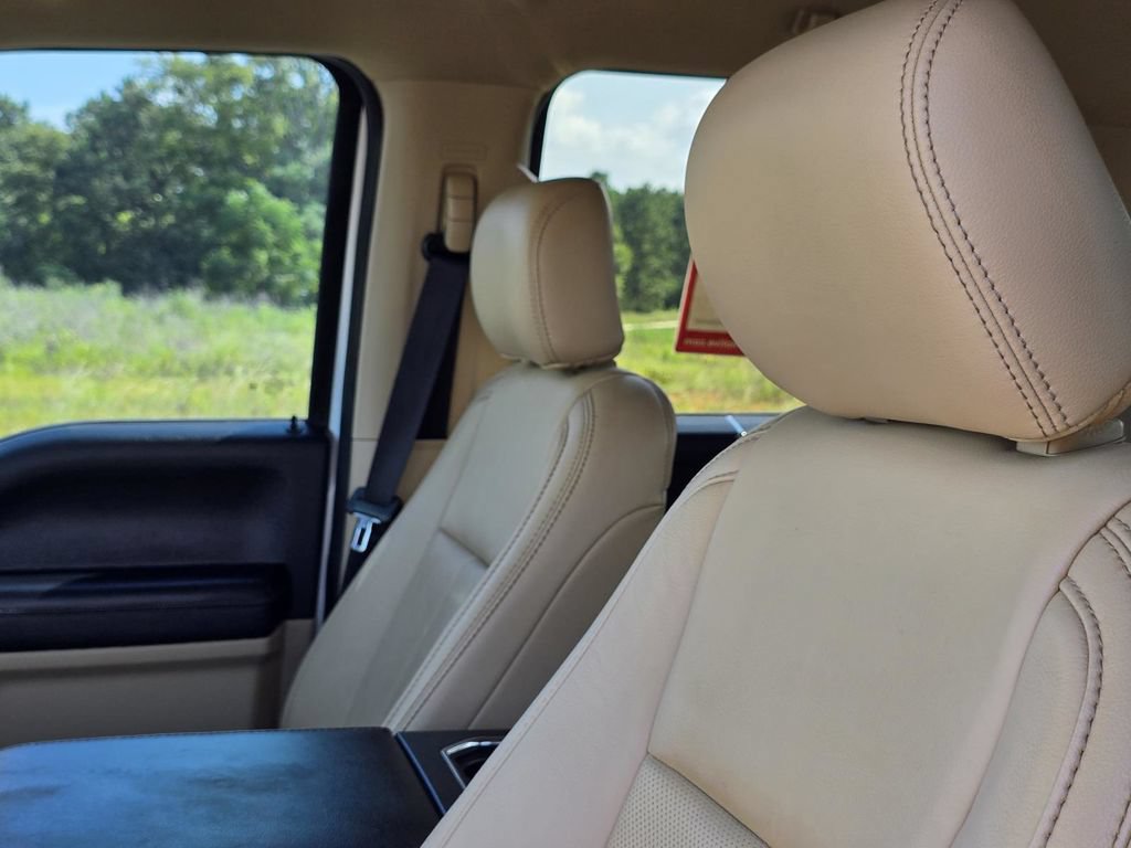 Used 2020 Ford F250 Lariat w/ Chrome Package AWD/4WD image 30