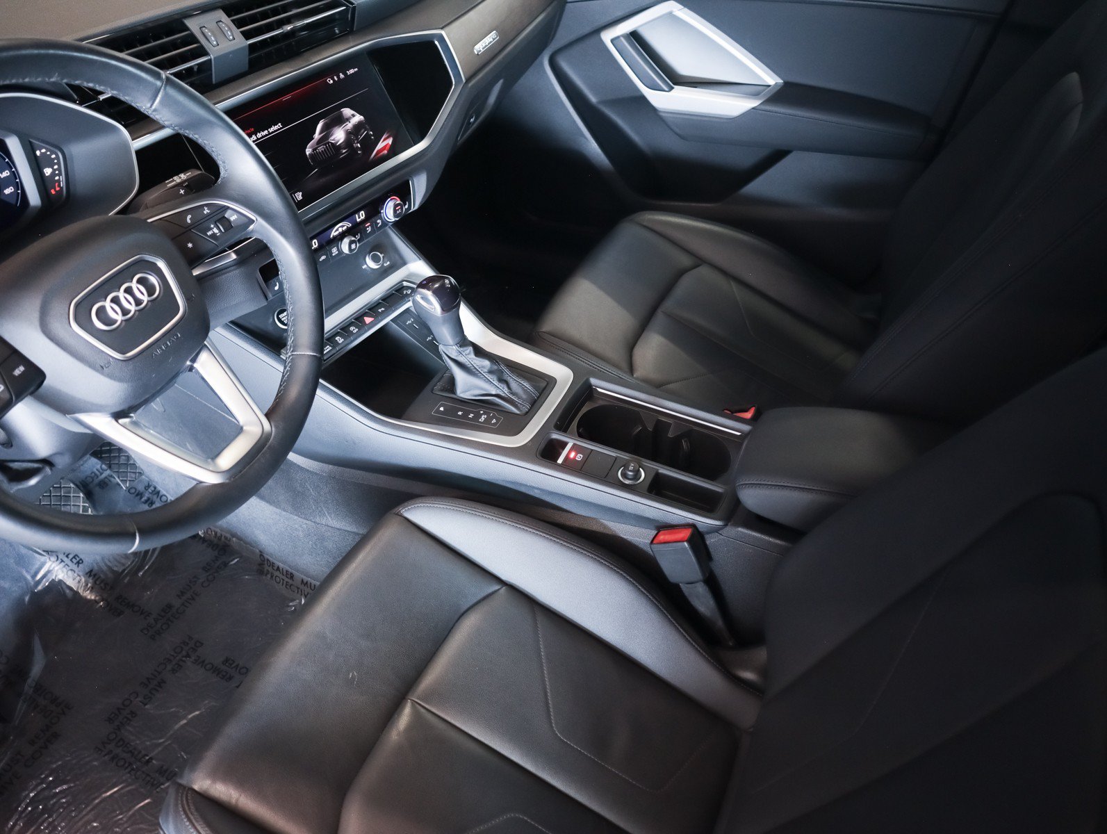 Used 2023 Audi Q3 2.0T Premium w/ Convenience Package AWD/4WD image 19