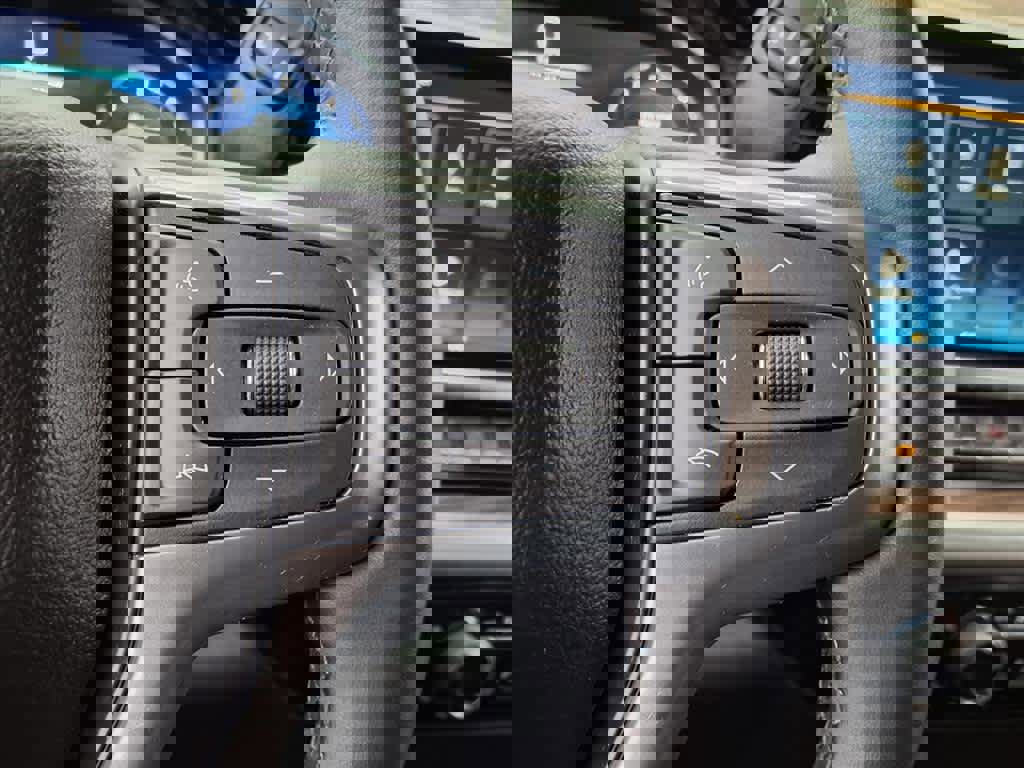 Used 2024 Chevrolet Silverado 1500 LT image 19