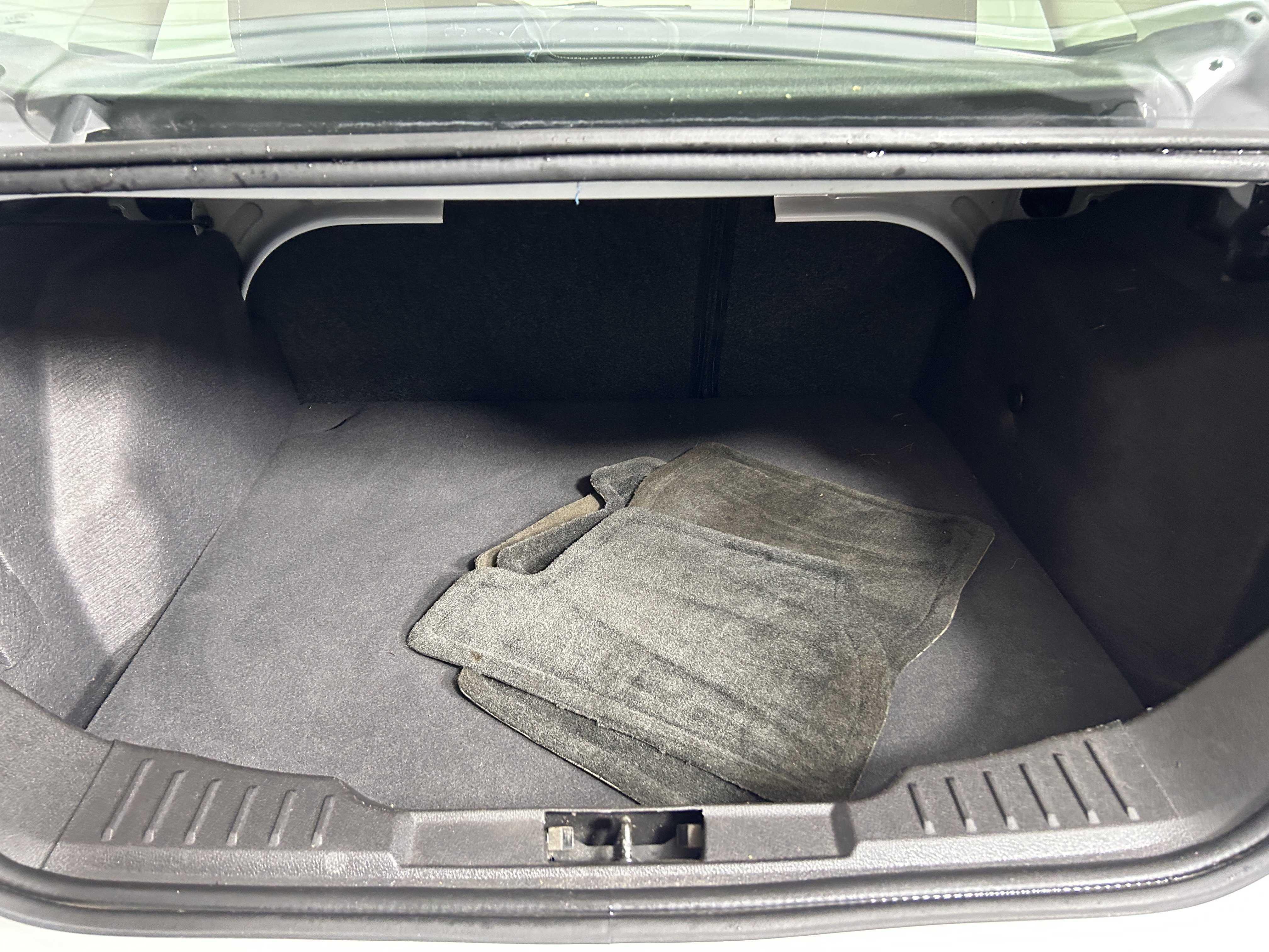 Used 2018 Ford Focus SE FWD image 21