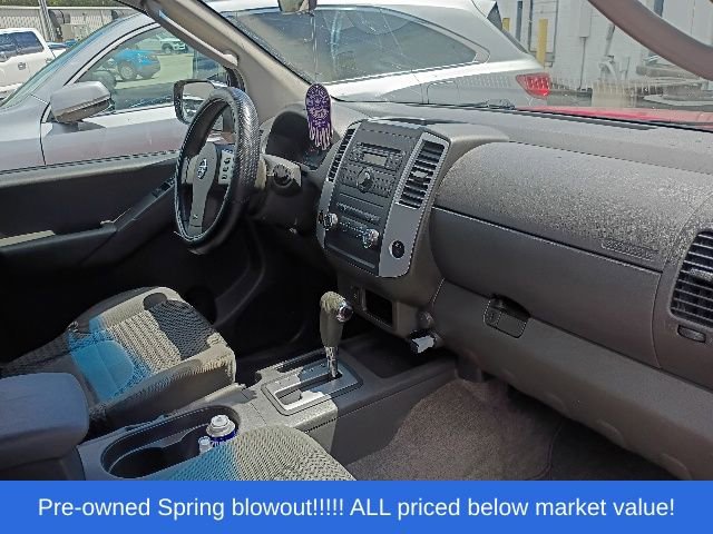 Used 2010 Nissan Frontier SE w/ SE Value Truck Pkg RWD image 19