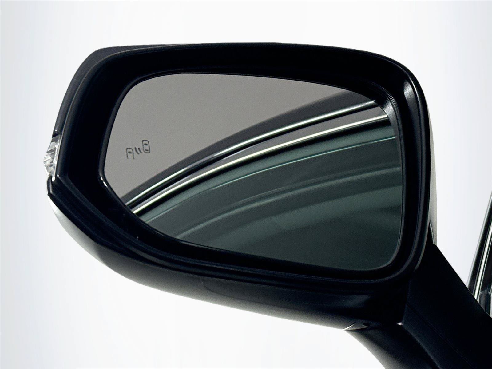 Used 2024 Toyota RAV4 XLE Premium FWD image 5