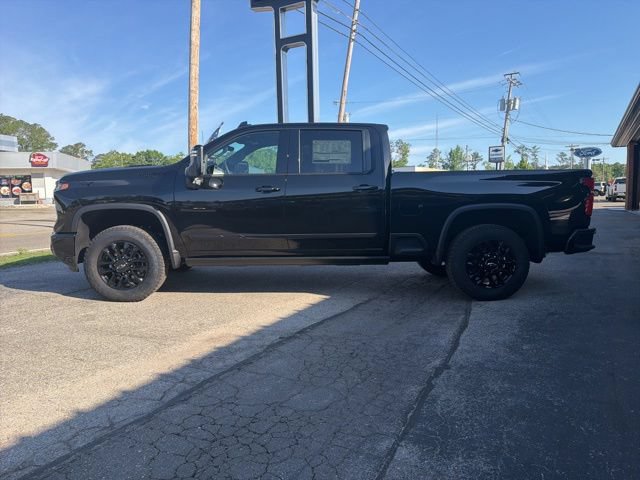 New 2025 Chevrolet Silverado 2500 High Country w/ Midnight Edition