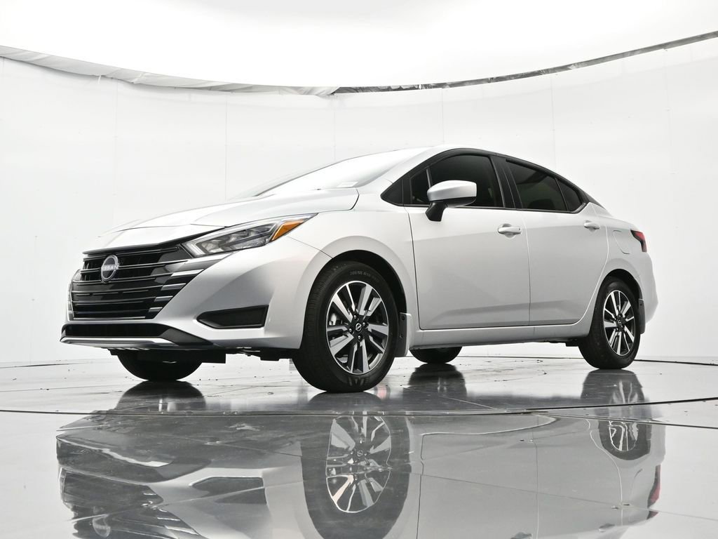 New 2025 Nissan Versa SV w/ Trunk Package FWD image 34