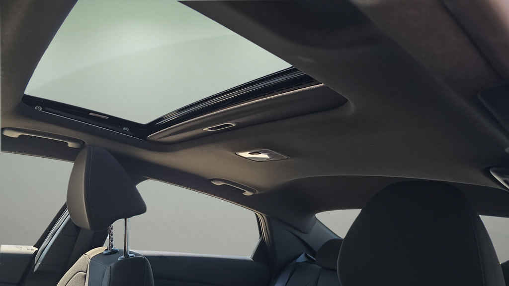 New 2026 Hyundai Elantra SEL Sport Premium FWD image 15