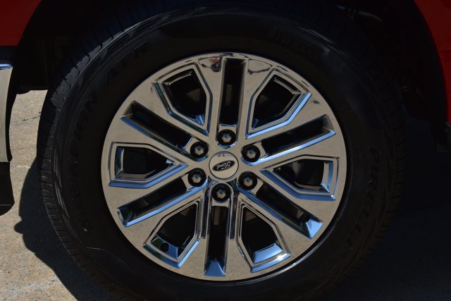 Used 2025 Ford F150 XLT w/ Equipment Group 303A High AWD/4WD image 9