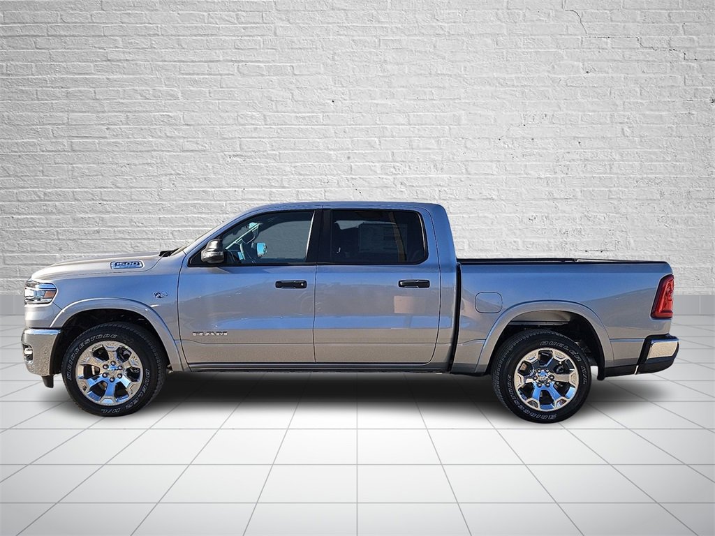New 2026 RAM 1500 4x4 Crew Cab image 2