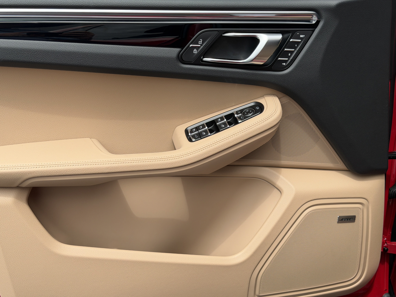 New 2026 Porsche Macan AWD/4WD image 22